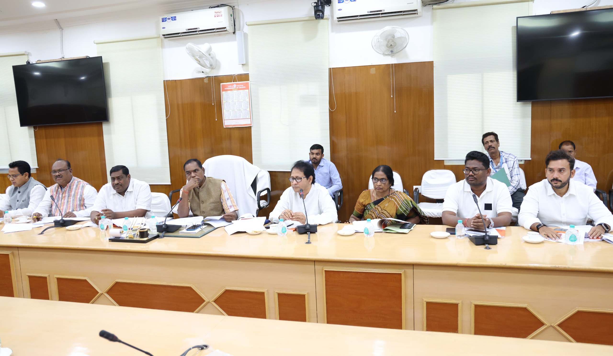 8th meeting of the Departmentally Related Standing Committee-V, 2025-2...